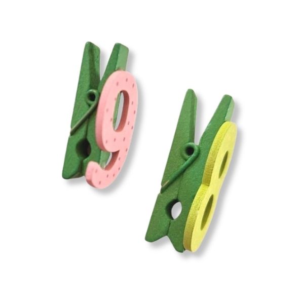 Wooden Pinchy Pegs Numbers